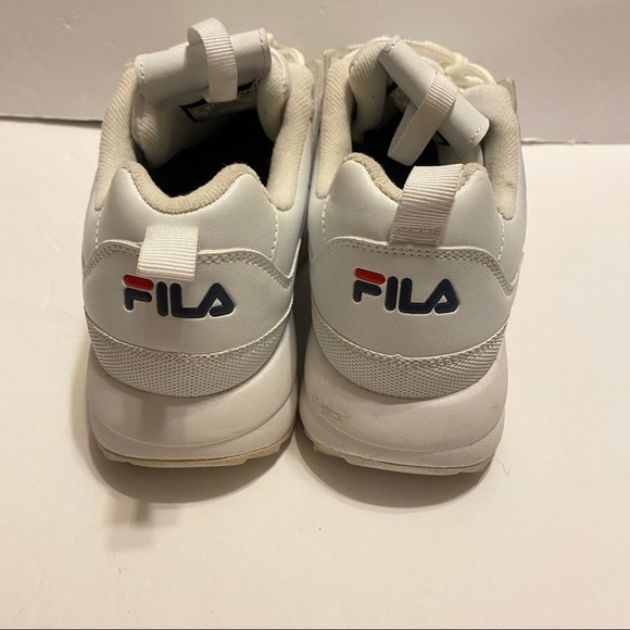 FILA white sneakers size 8.5 - Picture 5 of 7